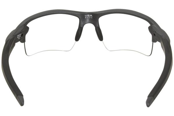 Official Oakley Standard Issue Standard Issue Flak® 2.0 XL Clear to Black  Iridium Photochromic Lenses, Matte Black Frame Sunglasses | Oakley Standard