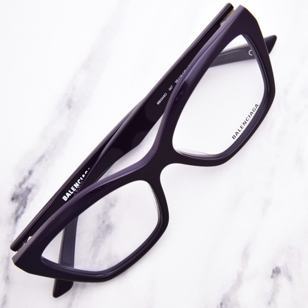 BALENCIAGA キャットアイフレムメカネ BB0342O 007 Balenciaga® BB0342O Cat-Eye Eyeglasses - EuroOptica