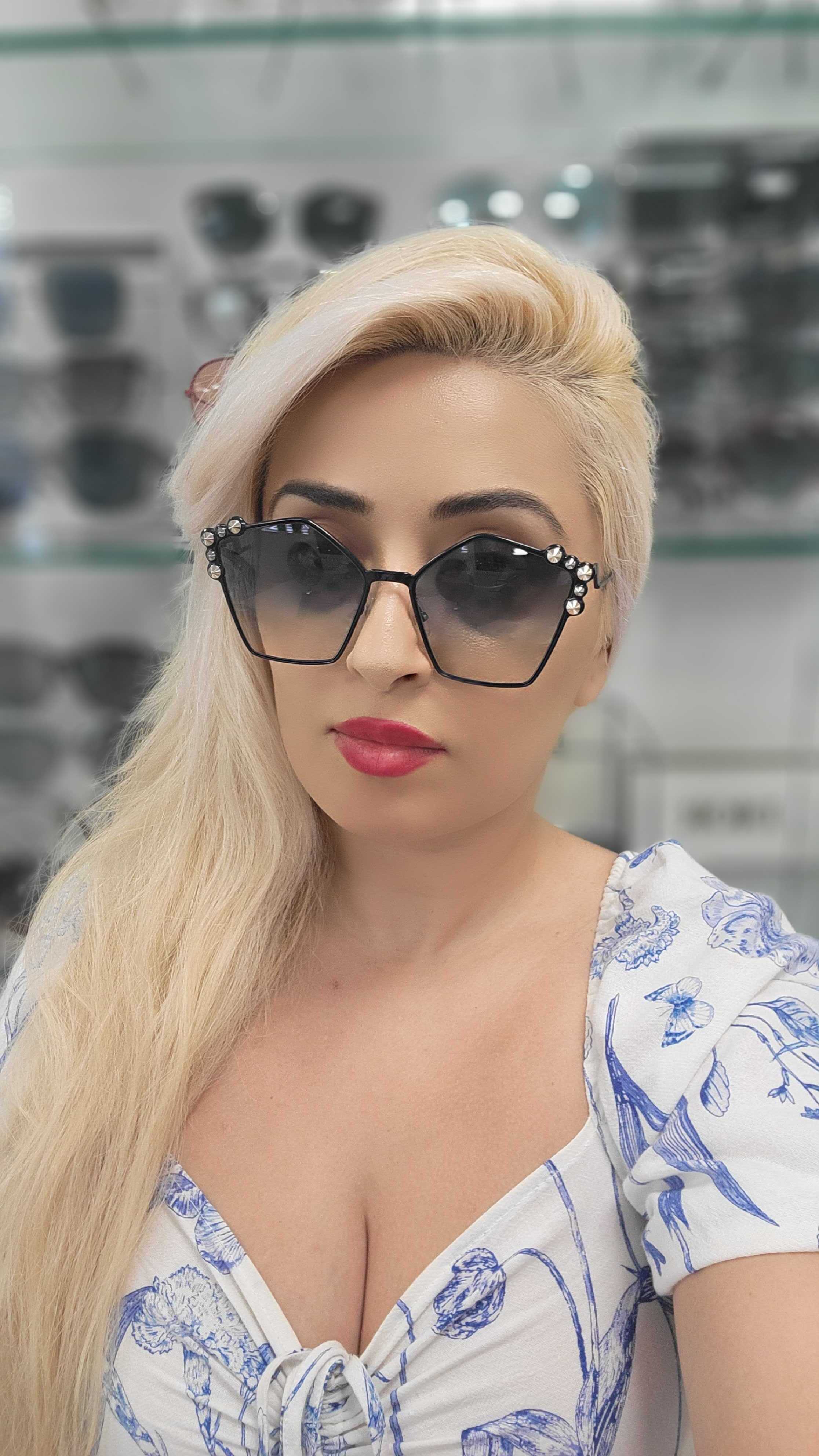 FENDI オハサイスフレムサンクラス FE40012U55F 55F Sunglasses FENDI FE40012U 5555F 55-18 Tortoise in stock