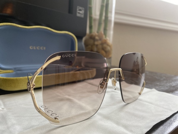 グッチ GUCCI GG0046S サングラス ゴールド 金 ピンククリスタル